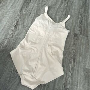 Miraclesuit 88651 extra firm control